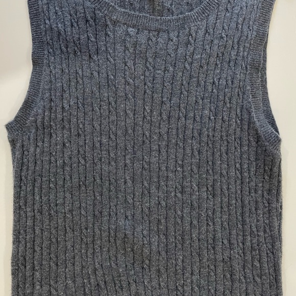 JACOB Charcoal Gray Cable Knit Sweater Vest ~ NWOT - Picture 3 of 9